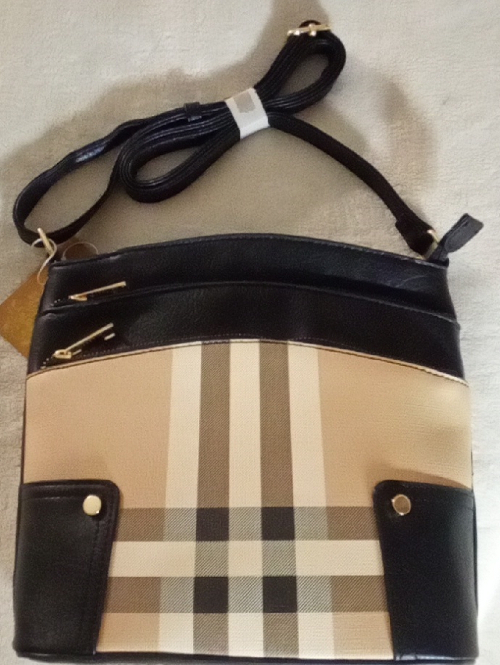 FASHION Crossbody Bag in Beige Plaid and Black w/ Bougie Inside  NEW W/ TAGS!